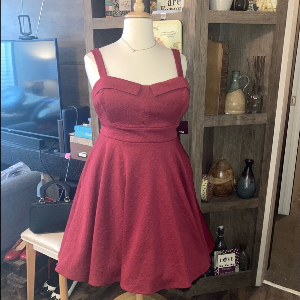 NWT IXIA PINUP STYLE DRESS IN SUPER SOFT FABRIC 2X - Picture 3 of 13
